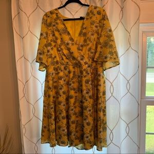 TORRID YELLOW FAUX WRAP DRESS SZ 18